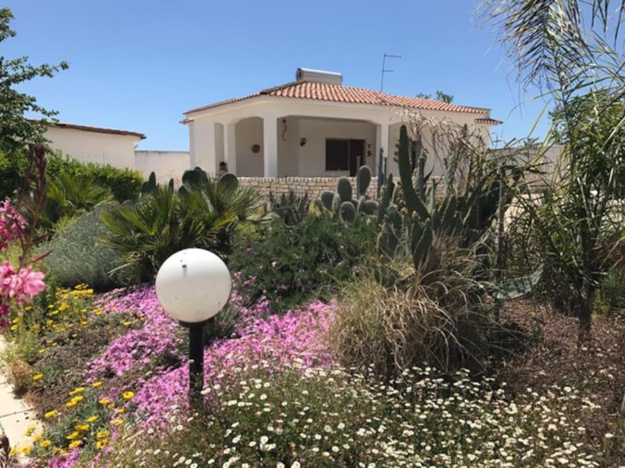 Villa Eugenia In Campomarino Di Maruggio, Puglia - Casa Vacanze Екстер'єр фото